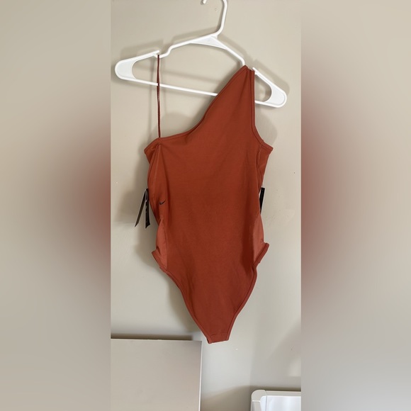 Nike One-Shoulder Bodysuit - Picture 1 of 2